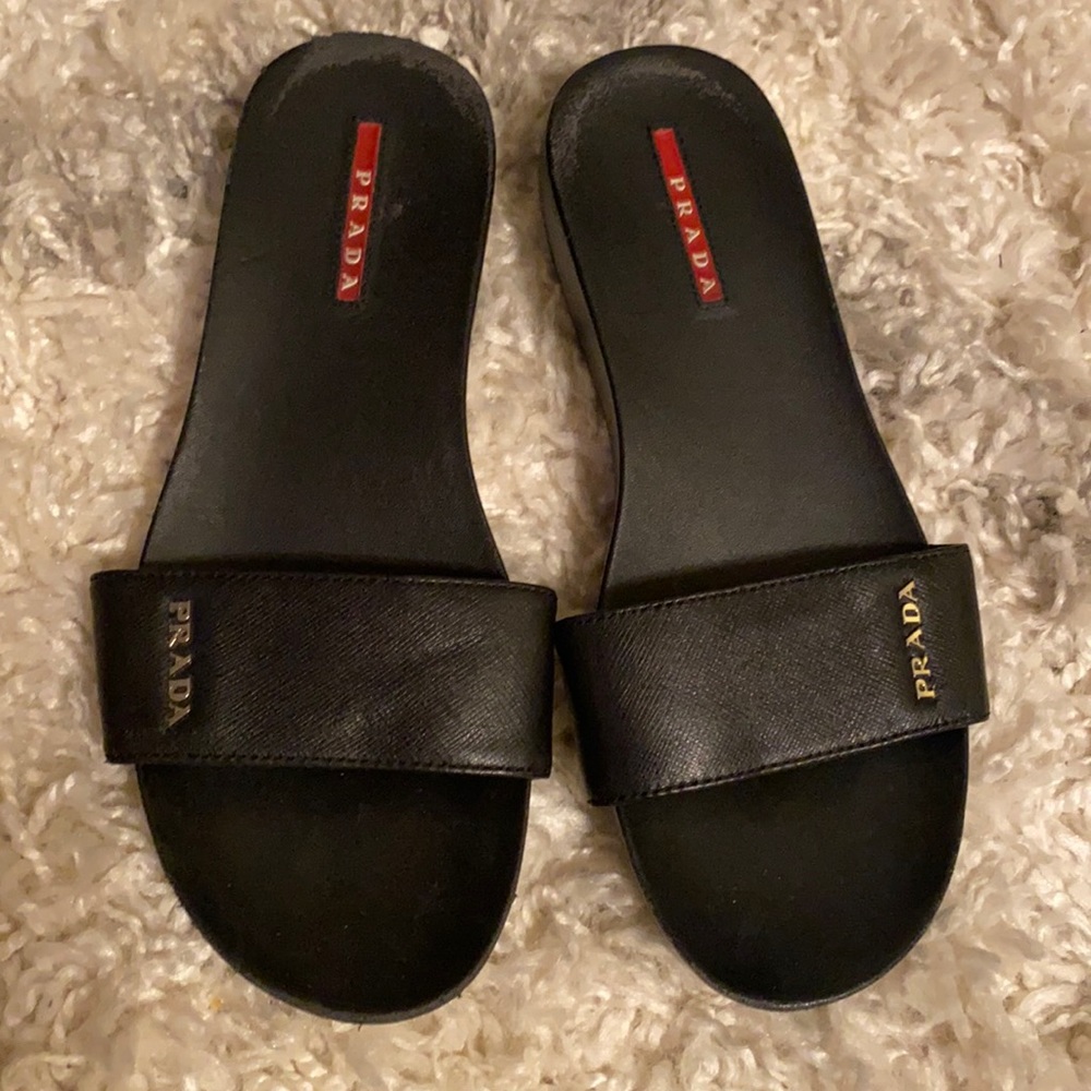 Prada sandals size 38 1/2